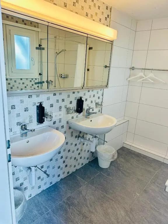 Einzelzimmer mit Gemeinschaftsbad image 5