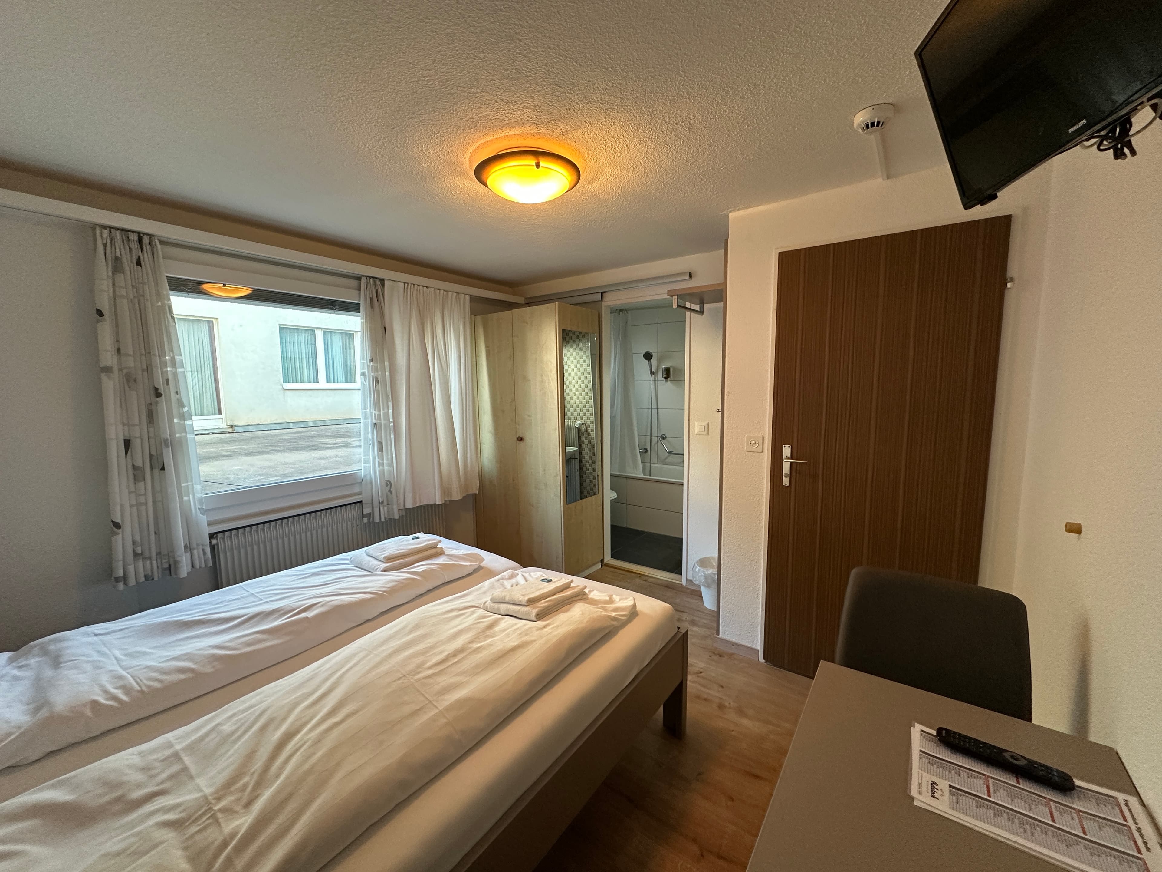 Budget Doppelzimmer image 4