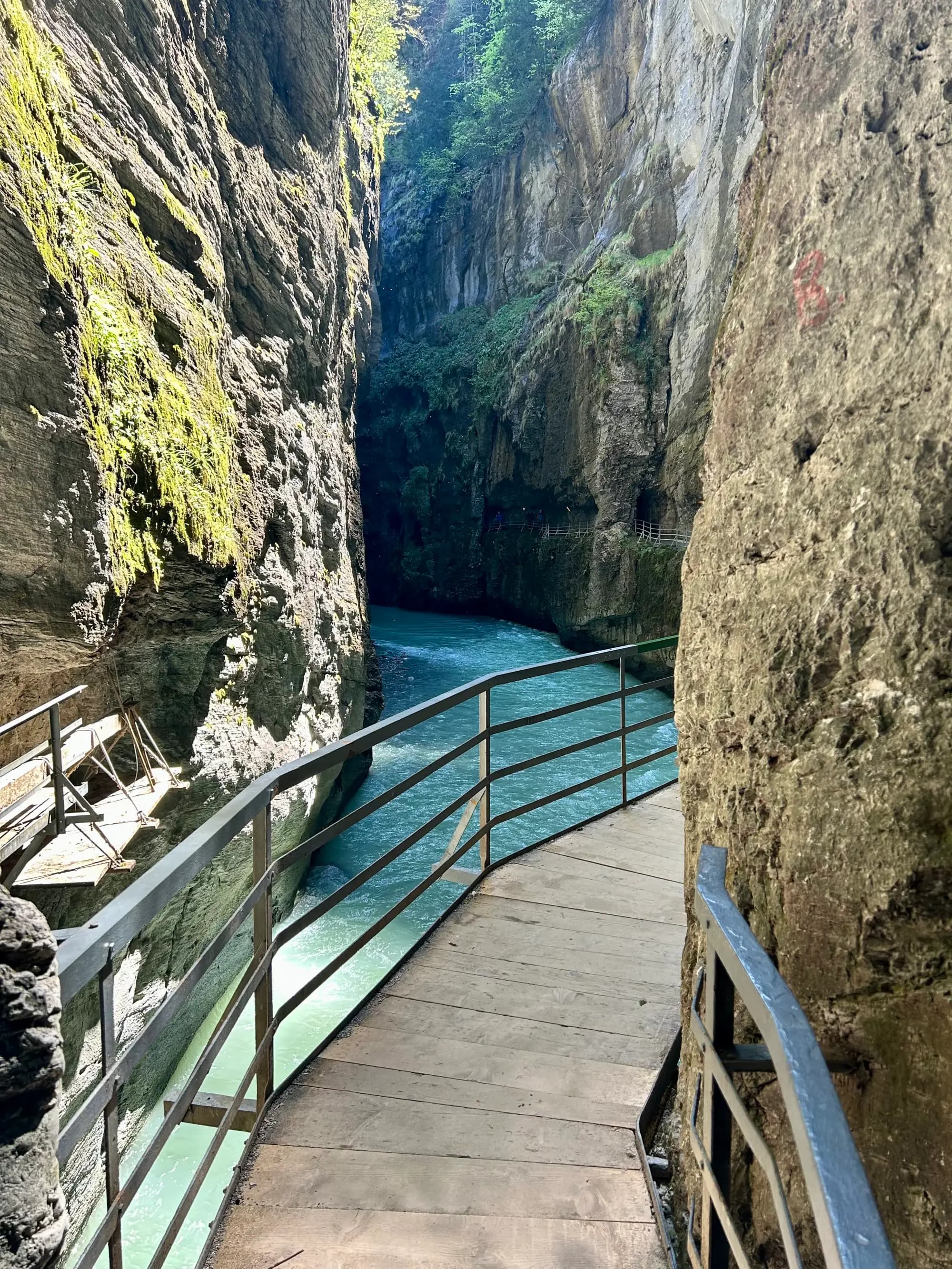 Discover the Breathtaking Aare Gorge
